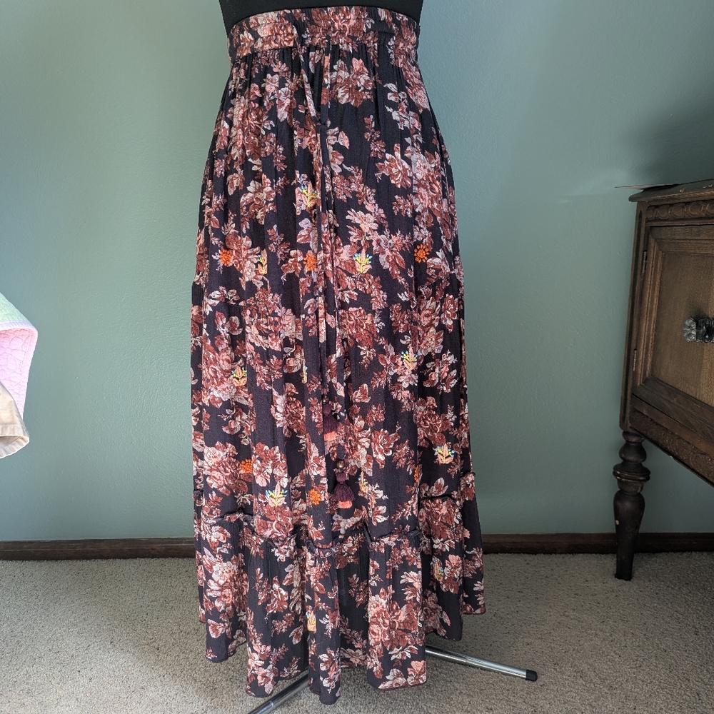 Raga Floral Black and Pink Women's Skirt
